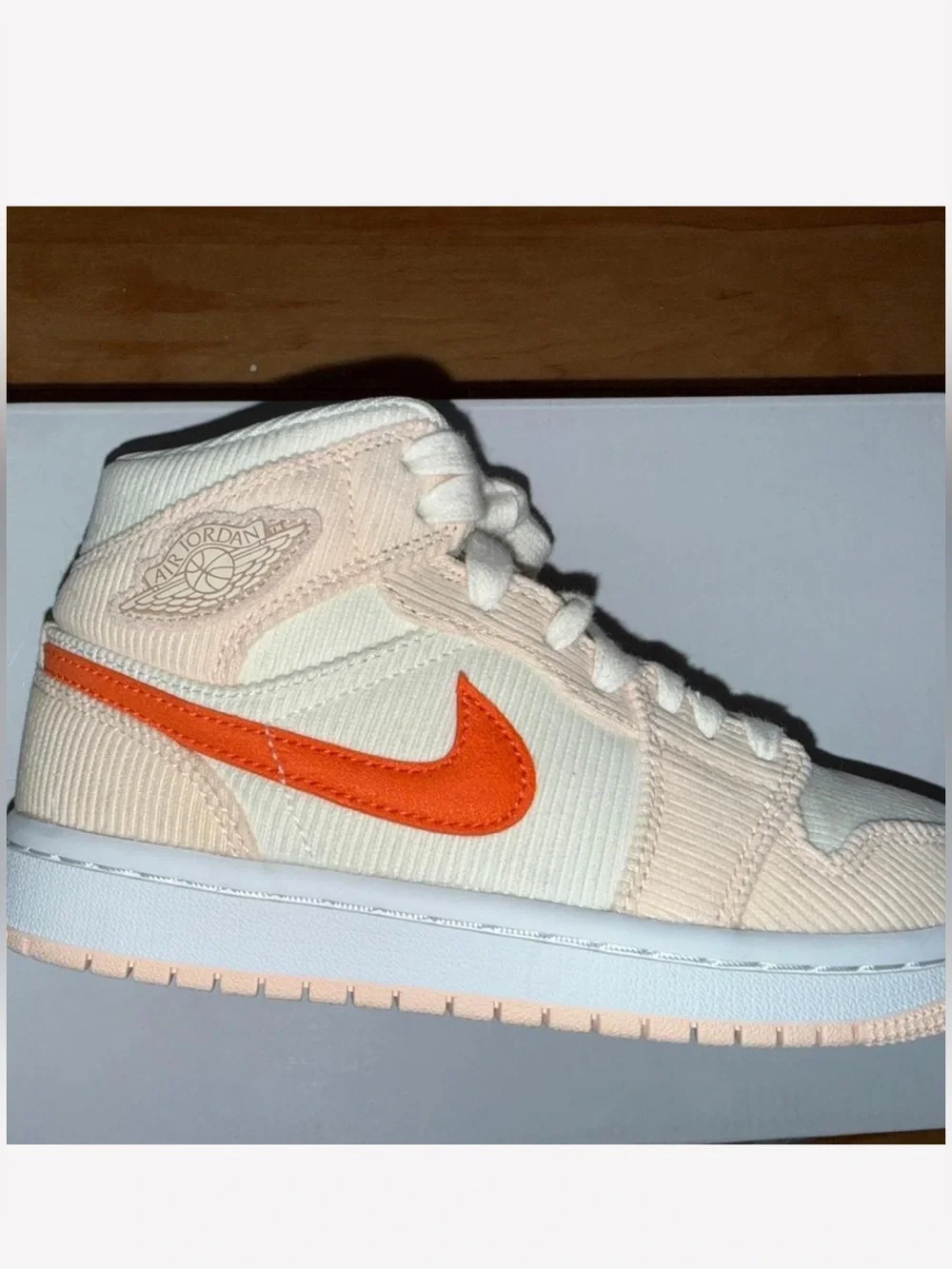 Women's Air Jordan 1 Mid SE 'Corduroy'